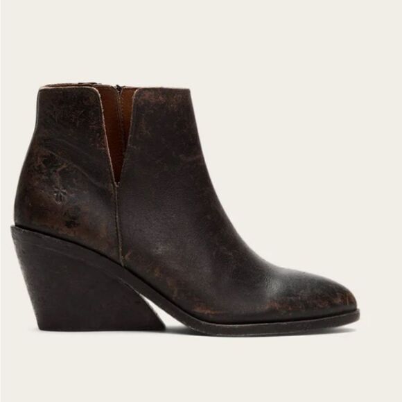Frye Serena Cutout Bootie Western distressed ankle bootie Size 8 - Picture 1 of 15